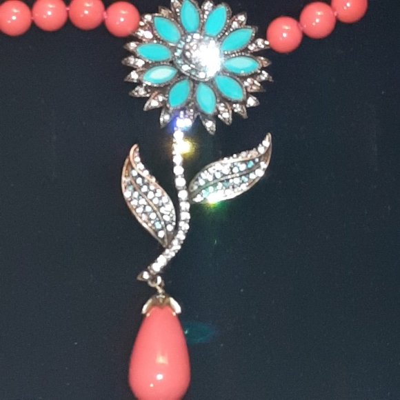 Heidi Daus coral flower exchange (magnetic transposable   pendants) - Picture 6 of 13